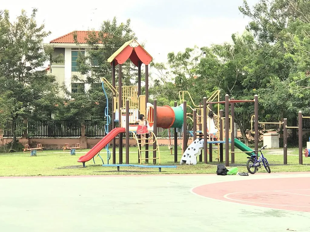 Jiaxin Homestay - Desa Terbau 家馨民宿 Johor Bahru 0*,  Ma­lay­sia