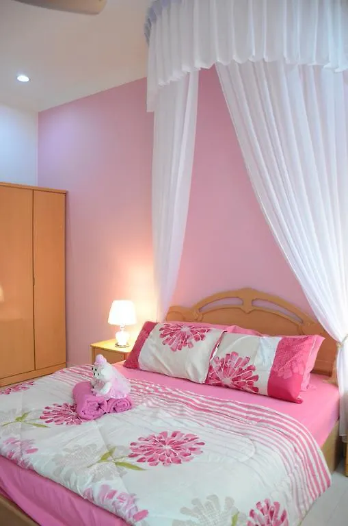 Jiaxin Homestay Desa Terbau 家馨民宿 新山