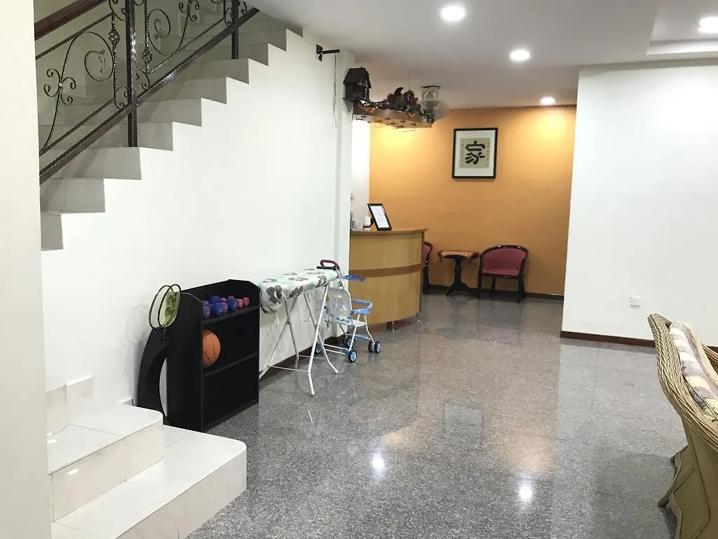 Jiaxin Homestay Desa Terbau 家馨民宿 新山 0*,